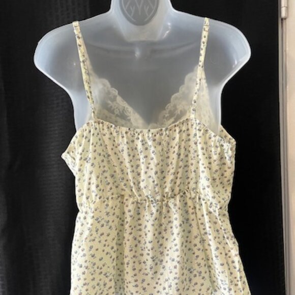 Plus Size Cute ~ Blue Flowers ~ Floral Top - Picture 5 of 8